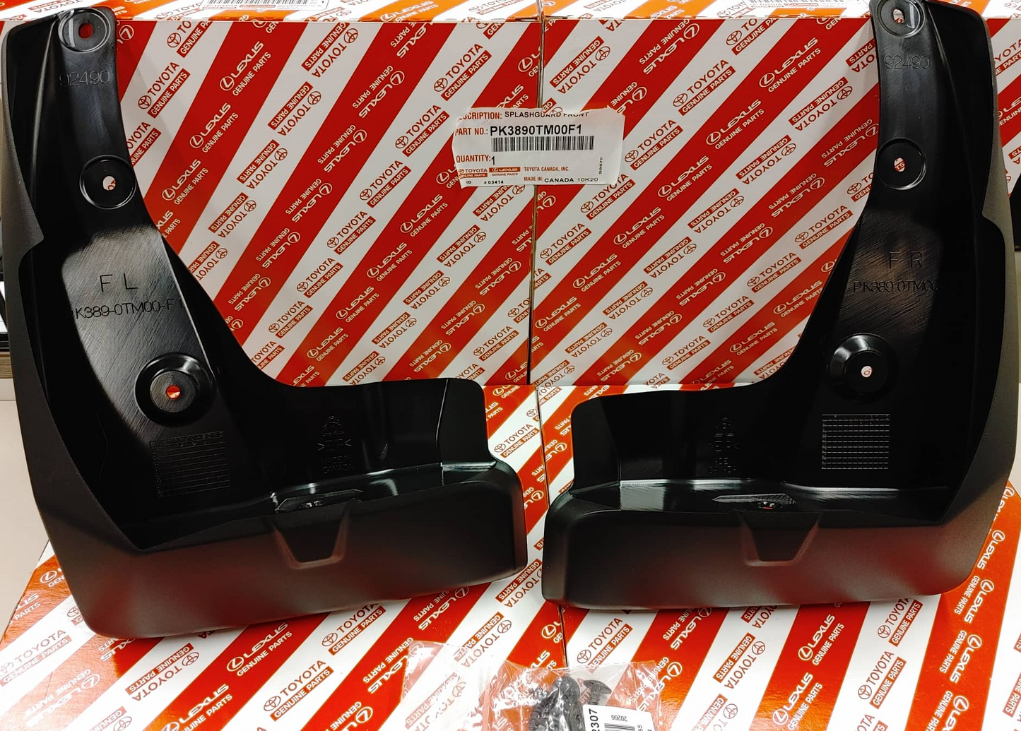 Genuine Toyota Mud flap kit 21-24 Venza
