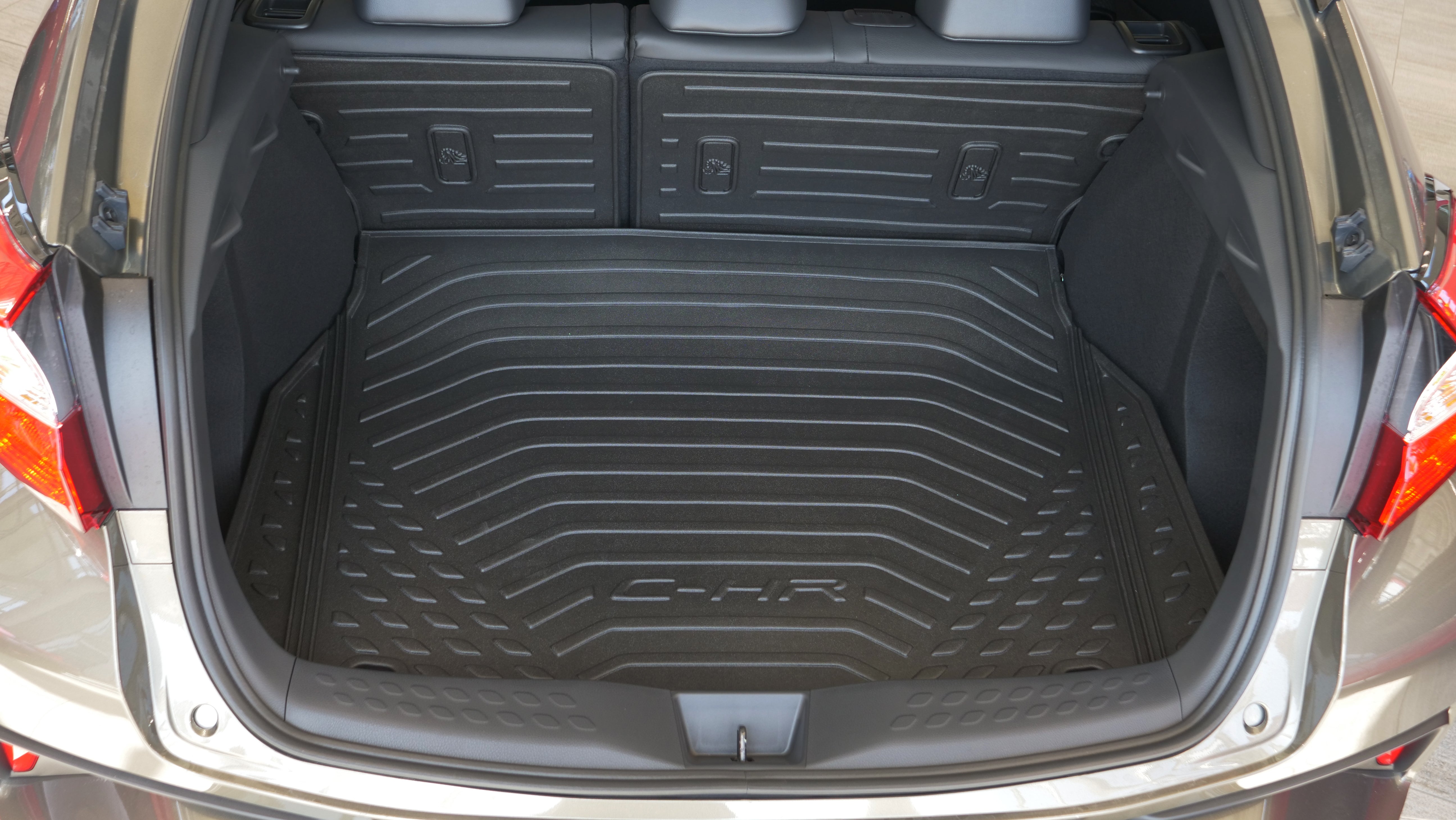 Toyota chr deals boot liner